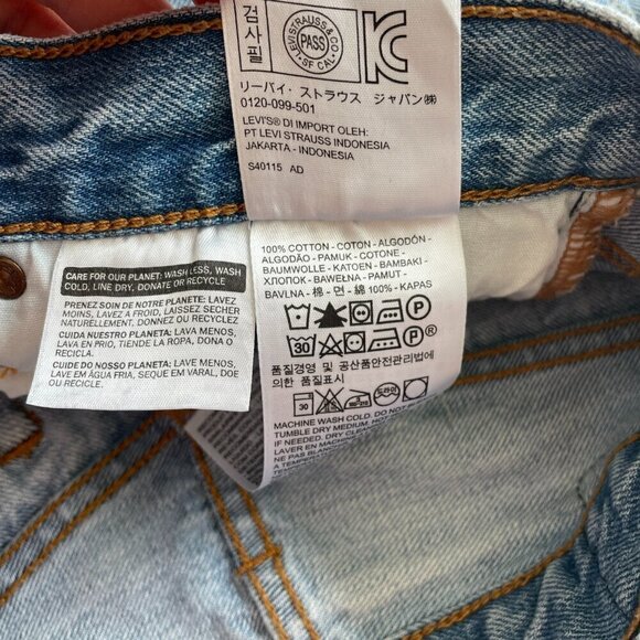 Levi's 501 Skinny Leg Distressed Mid Rise Denim Light Wash Casual Jeans Blue 26 - Picture 8 of 9